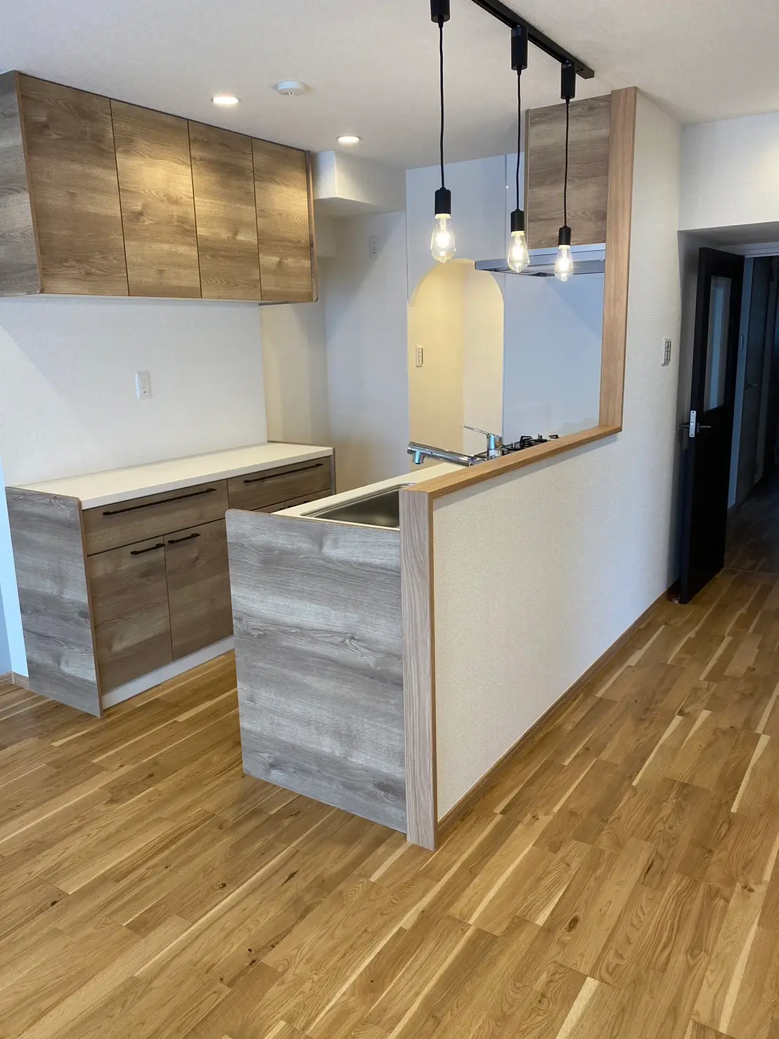 名古屋市での施工事例：木を基調としたキッチンリフォーム